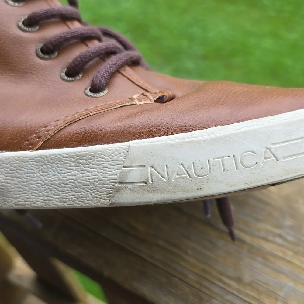 NAUTICA Mens Youth Sz 4 Brown Faux Leather Breakwater Ankle Chukka Lace Up UC
